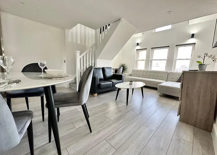 Luxury Duplex City Centre Apartment